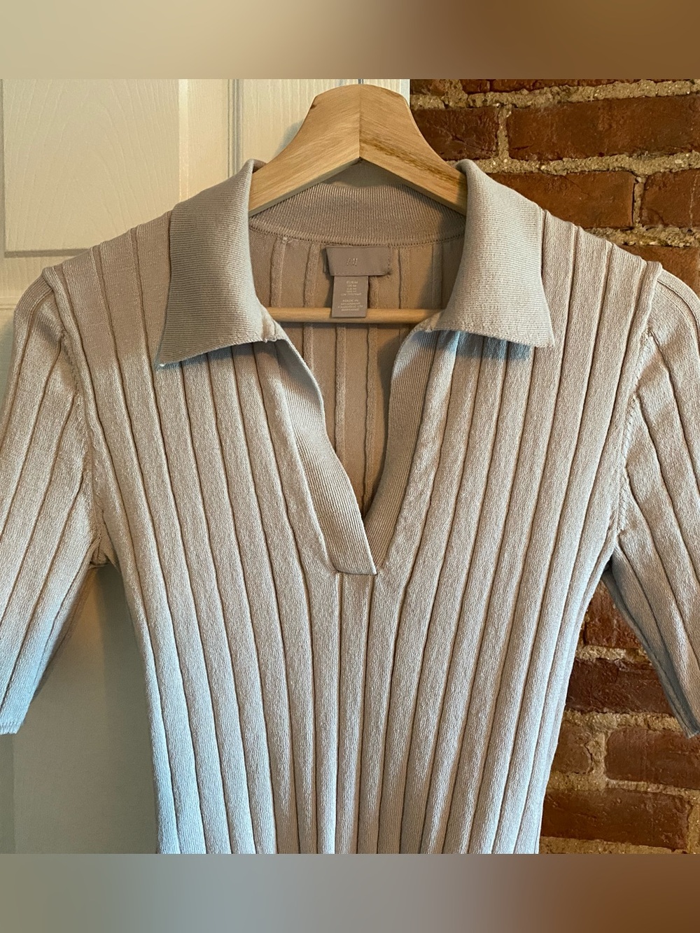 H&M Rib-Knit Collared Polo Top - Picture 3 of 7